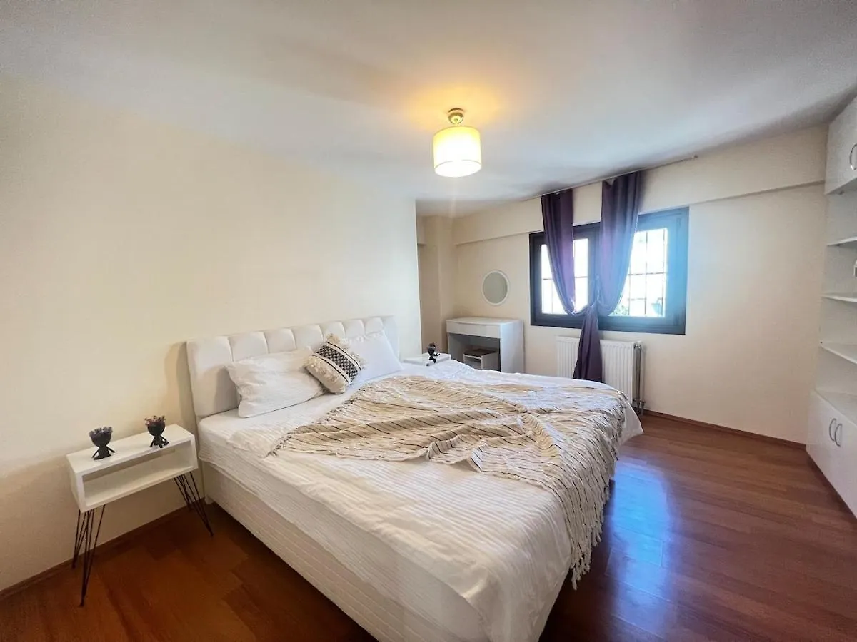 One Bedroom Central Apartment Stambuł